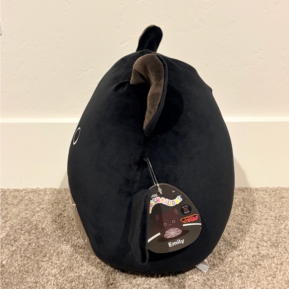 Emily - Picture 4 of 9